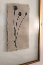 Charger l&#39;image dans la galerie, Photographie cyanotype sur tissus ancien