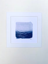 Charger l&#39;image dans la galerie, &quot;Ocean&quot; tirage photo original au cyanotype