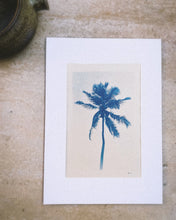 Charger l&#39;image dans la galerie, &quot;Cocotier de Guadeloupe&quot; photographie originale format A4 avec passe partout